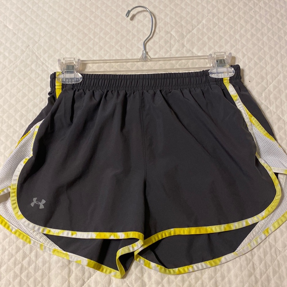 Under Armour Small running shorts